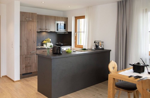 Falera Appartement | Confortable appartement pour 6 personnes avec WIFI, piscine, TV, balcon et vue panoramique