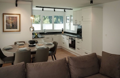 Taesch Appartement | Confortable appartement pour 6 personnes avec WIFI, TV et balcon