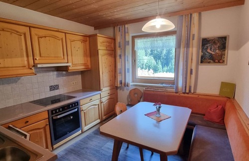 Kappl Appartement | Bel appartement pour 7 personnes avec WIFI, TV, balcon et animaux admis