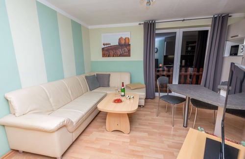 Stangerode Appartement | Confortable appartement pour 2 personnes avec WIFI, TV, patio et parking