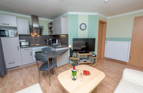 Stangerode Appartement | Confortable appartement pour 2 personnes avec WIFI, TV, patio et parking