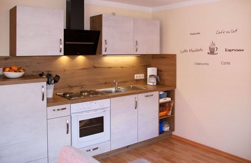 Stangerode Appartement | Joli appartement pour 2 personnes avec WIFI, TV, patio et parking