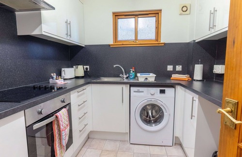 Balloch Appartement | Bel appartement pour 4 personnes avec WIFI, TV et patio