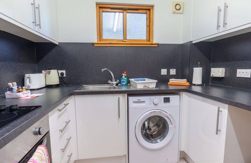 Balloch Appartement | Bel appartement pour 4 personnes avec WIFI, TV et patio