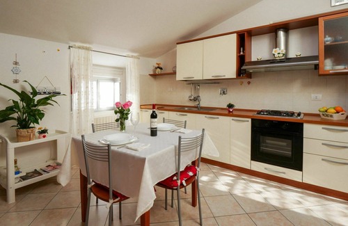Follonica Appartement | Agréable appartement pour 4 personnes avec WIFI, climatisation, TV et animaux admis