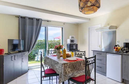 Plougonvelin Appartement | Joli appartement pour 2 personnes avec WIFI, TV, patio et animaux admis