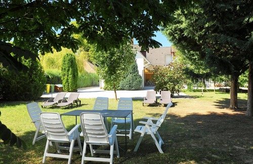 Balatonszemes Appartement | Agréable appartement avec WIFI, climatisation, TV, patio, animaux admis et parking