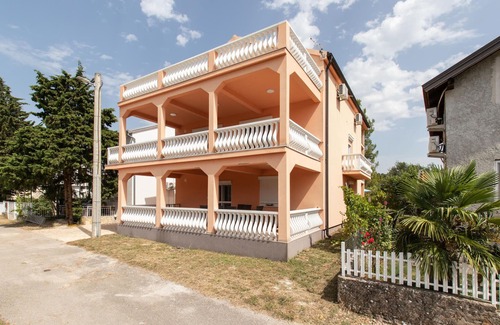 Gornji Karin Appartement | Bel appartement à Gornji Karin