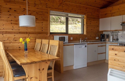 East Lewiston Maison | Agréable appartement dans une maison de vacances avec WIFI, TV, patio et vue panoramique
