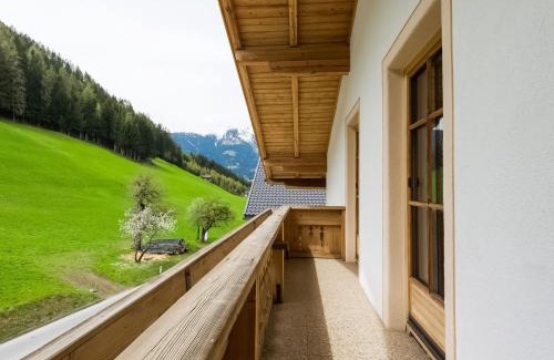 Hainzenberg Appartement | Lovely Apartment in Hainzenberg next to Forest