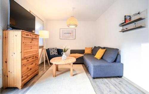Barhoft Appartement | Lovely Apartment In Klausdorf With Wifi