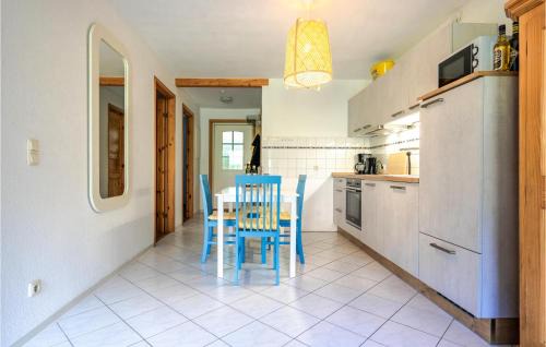 Barhoft Appartement | Lovely Apartment In Klausdorf With Wifi