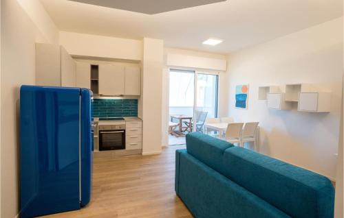 Pineto Appartement | Lovely Apartment In Pineto With Kitchen