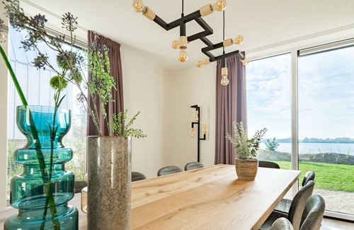 Linden Maison | Confortable appartement dans une maison de vacances pour 12 personnes avec WIFI, TV et parking