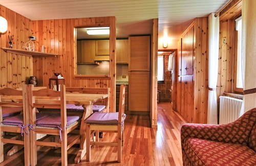 Campodolcino Appartement | Lovely apartment for 4 people with WIFI, TV and pets allowed