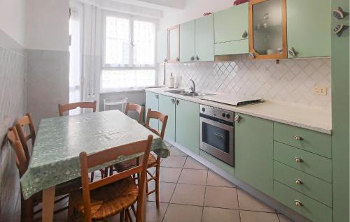 Marina di Campo Appartement | Lovely Apartment In Marina Di Campo