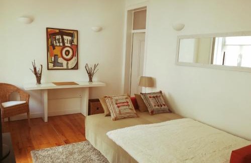 Linda-a-Velha Appartement | Lovely Apartment near Belém