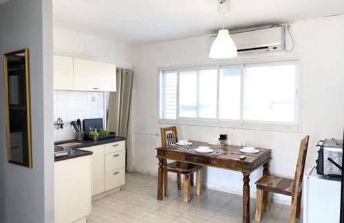 Haifa Appartement | Lovely apartment on the coast of the mediterranean sea