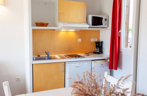 Cassen Appartement | Joli appartement avec internet, piscine, TV, terrasse, animaux admis, vue panoramique et parking