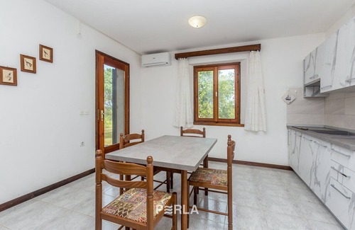 Nerezine Appartement | Lovely apartment ZOE with large terrace and own grill 300m from the beach