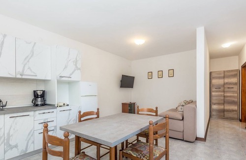 Nerezine Appartement | Lovely apartment ZOE with large terrace and own grill 300m from the beach