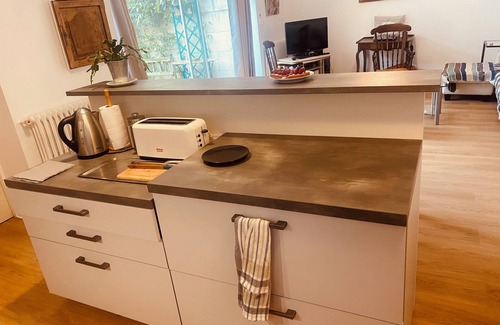 Chartrons Maison | Ravissante échoppe bordelaise – Idéalement placée – WIFI– Climatisation - Jardin