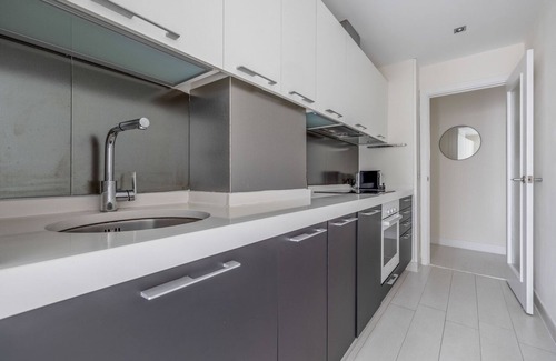 Arapiles Appartement | Lovely Chamberi 2BR w/ Doorman, nr Ciudad Universitaria, by Blueground