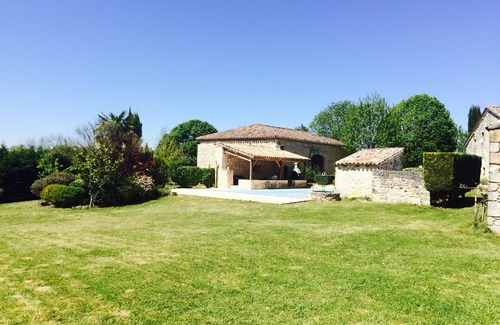 Paulhiac Maison | BELLE MAISON DE VACANCES EN PIERRE CONFORTABLE AU CALME AVEC PISCINE PRIVATIVE