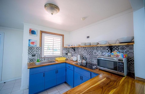 Damas Appartement | Lovely Condo near monkey habitat and beach
