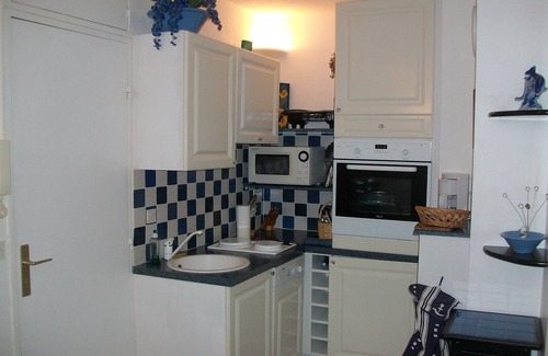 Port Rive Gauche Appartement | JOLI APPARTEMENT TRES COSY