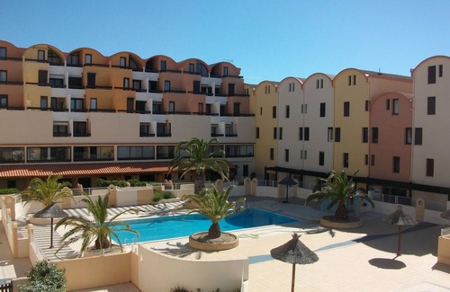 Port Rive Gauche Appartement | JOLI APPARTEMENT TRES COSY