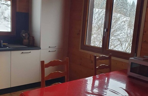 Chaux-Neuve Chalet De Ski | Joli châlet pour amoureux de la nature.