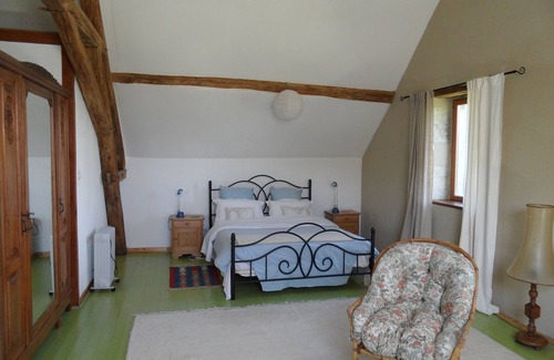 Pouzy-Mesangy Autre | Belle maison de campagne avec vue, étang, jardin et terrasse, située dans 5 acres.