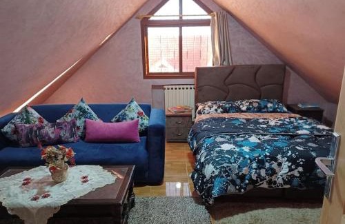 Ifrane Appartement | Lovely & Cozy Self-Contained Studio Apartment For 2 Guests Apt No 3