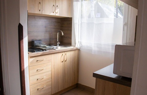 Hradec Kralove Maison | Bel appartement dans une maison de vacances avec WIFI, TV, patio et animaux admis