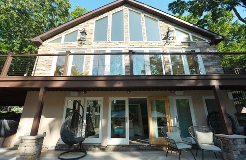 Commack Maison | Lovely escape, home away from home 10 mins from all beaches.
