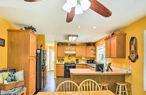 Burdett Maison | NOUVEAU! Belle maison Finger Lakes avec vue sur le lac et terrasse!