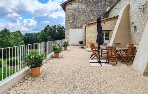Les Leves-et-Thoumeyragues Maison | Lovely Home In Les Leves Et Thoumeyra