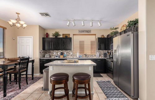 Avondale Maison | Lovely Garden Lakes,heated pool & Spa! Special montly rate!!