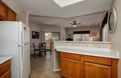 Maryvale Village Copropriété | Belle offre spéciale d'été Condo Gated Resort Condo