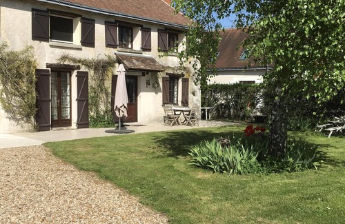 Esves-le-Moutier Maison | Gite de luxe avec piscine chauffée en Val de Loire - Le Vignou