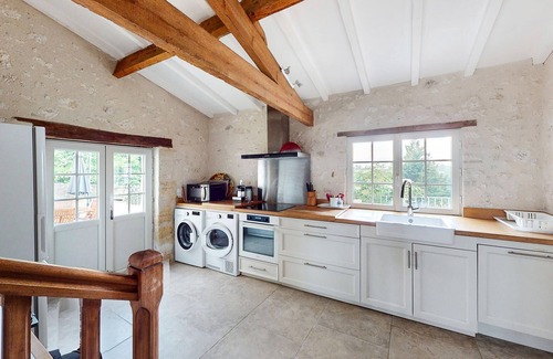 Les Leves-et-Thoumeyragues Maison | Lovely home in LES LEVES ET THOUMEYRA