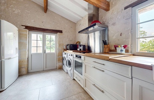 Les Leves-et-Thoumeyragues Maison | Lovely home in LES LEVES ET THOUMEYRA