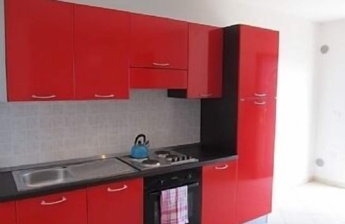 Joppolo Appartement | Bel appartement à flanc de colline avec une vue magnifique sur la mer et d'excellentes installations.