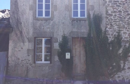 Dompierre-les-Eglises Maison | Lovely holiday home in the countryside