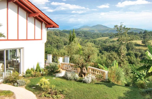 Saint-Pee-sur-Nivelle Maison | Lovely home in Saint-Pée-sur-Nivelle