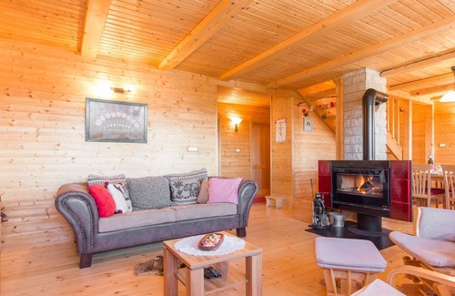 Ravna Gora Maison | Maison de vacances spacieuse à Ravna Gora avec terrasse