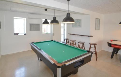 Allingabro Maison | Lovely Home In Allingåbro With Kitchen