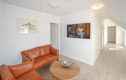 Allingabro Maison | Lovely Home In Allingåbro With Kitchen