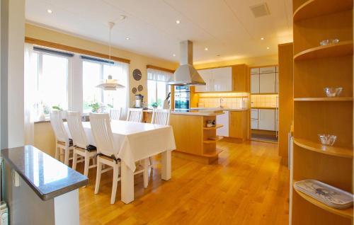 Borgholm Maison | Lovely Home In Borgholm With Sauna